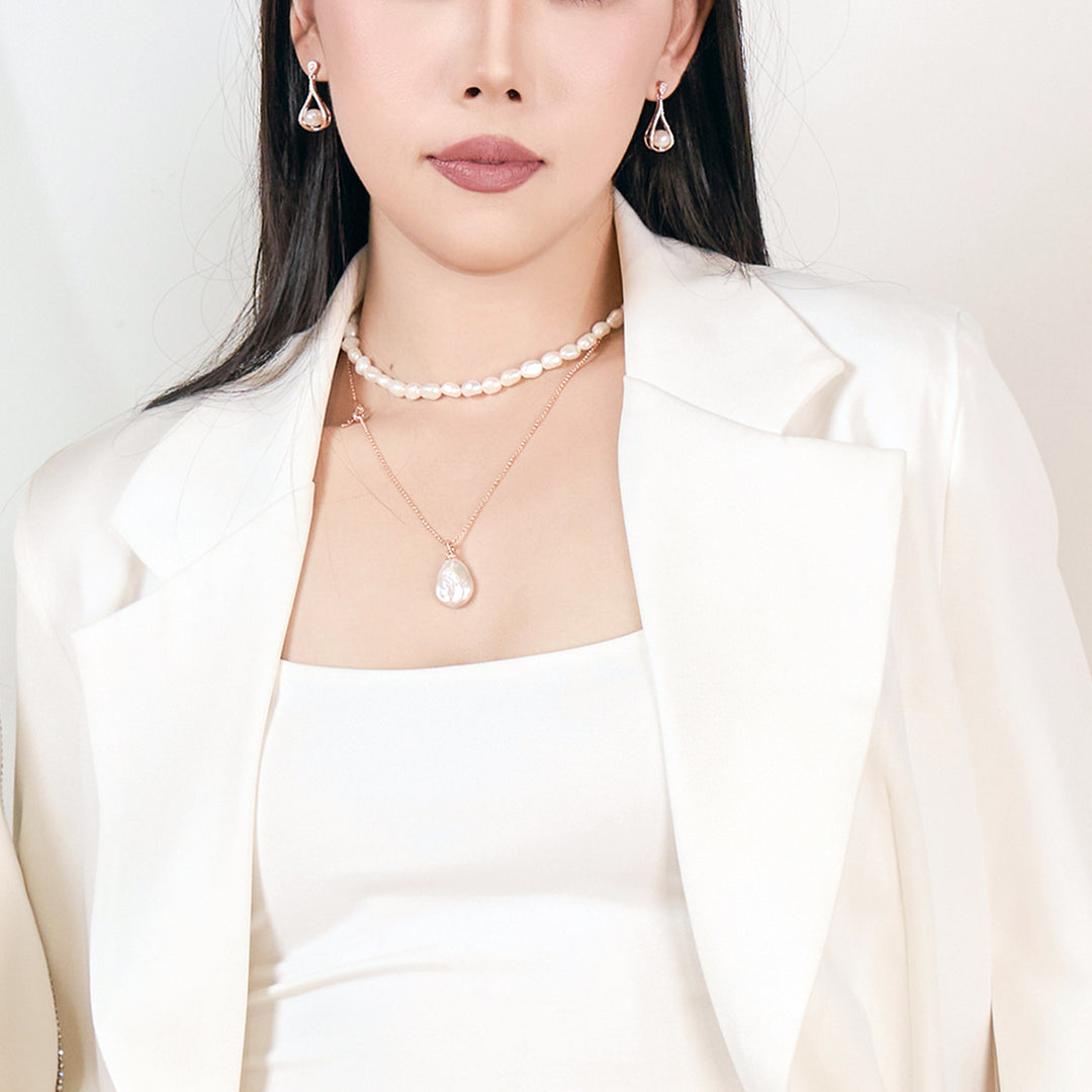 Top Grade Freshwater Pearl Earrings WE00729 - PEARLY LUSTRE