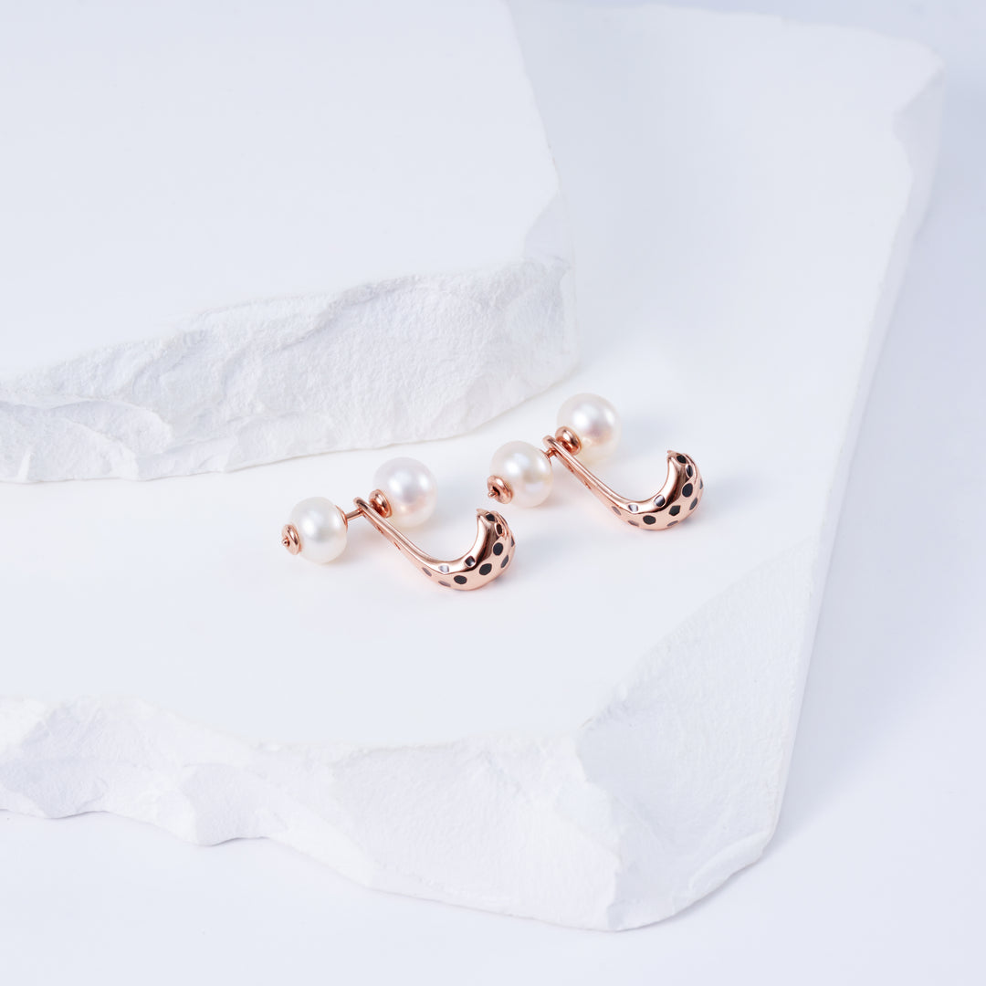 Top Lustre Freshwater Pearl Earrings WE00815 | SAFARI - PEARLY LUSTRE