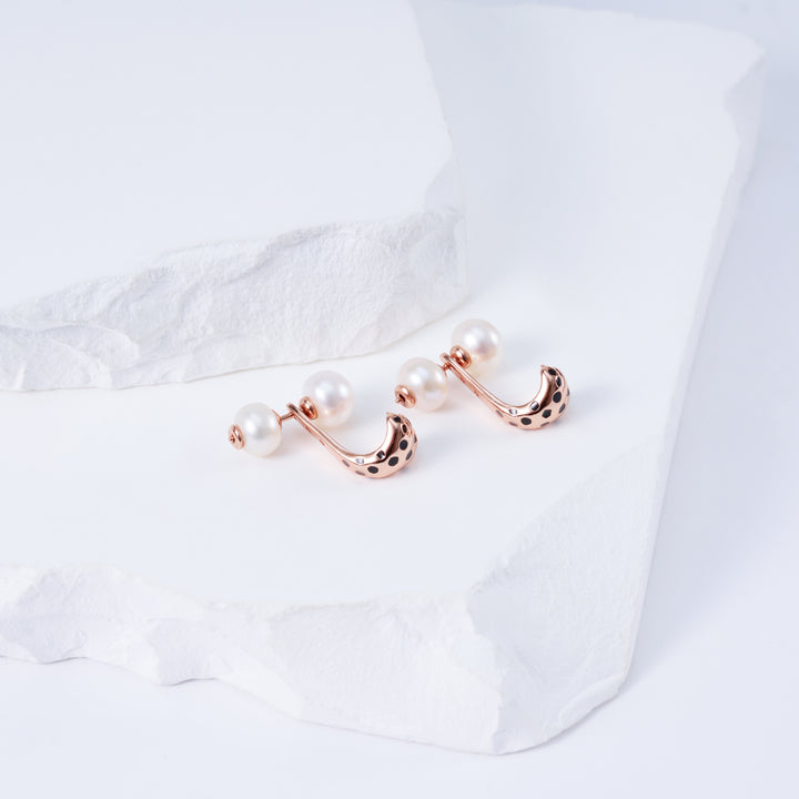 Top Lustre Freshwater Pearl Earrings WE00815 | SAFARI - PEARLY LUSTRE