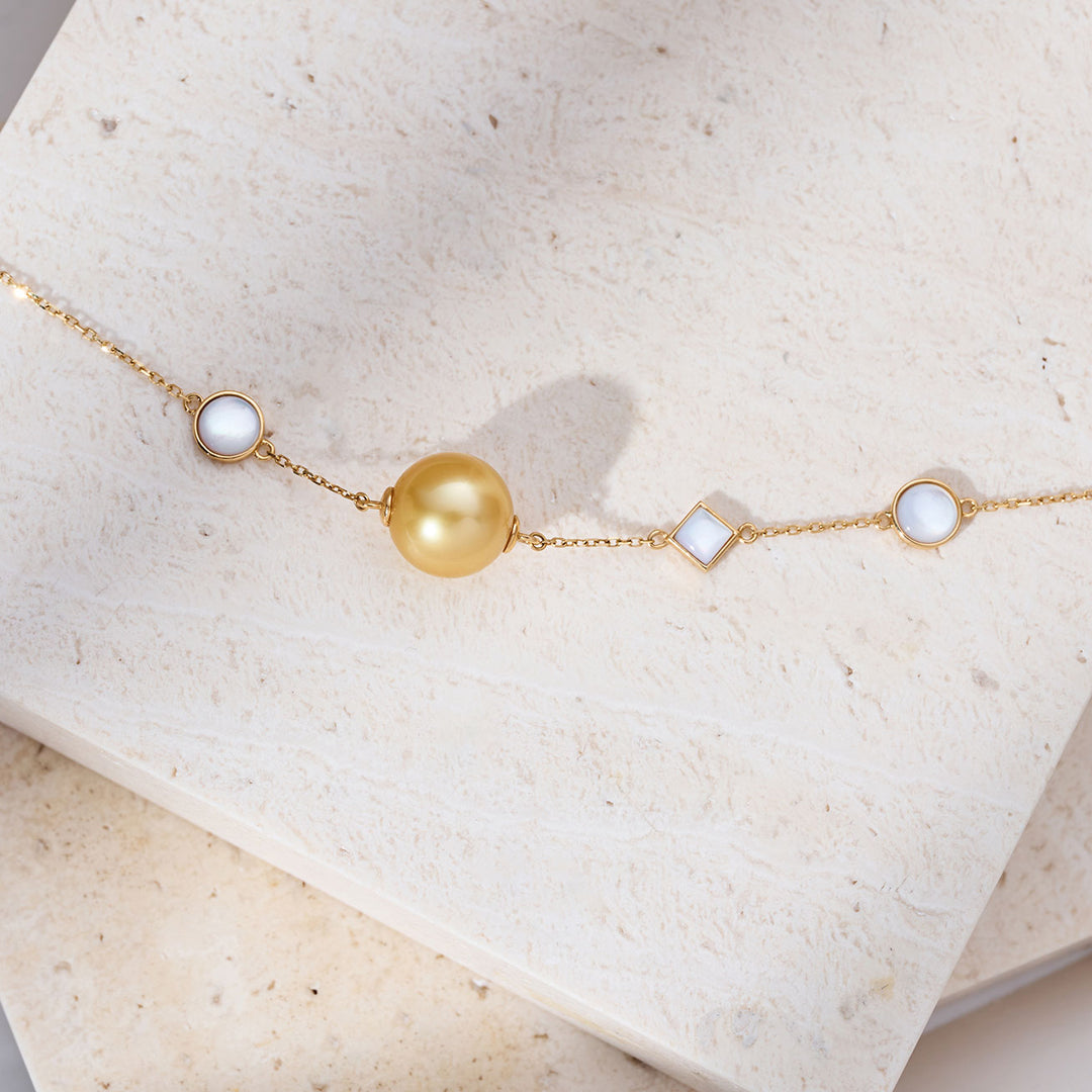 สร้อยข้อมือไข่มุกทะเลใต้สีทองแท้ 18K KB00066