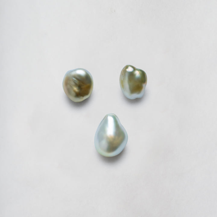 18K Diamond Tahitian Keshi Pearl Earrings KE00117 - PEARLY LUSTRE