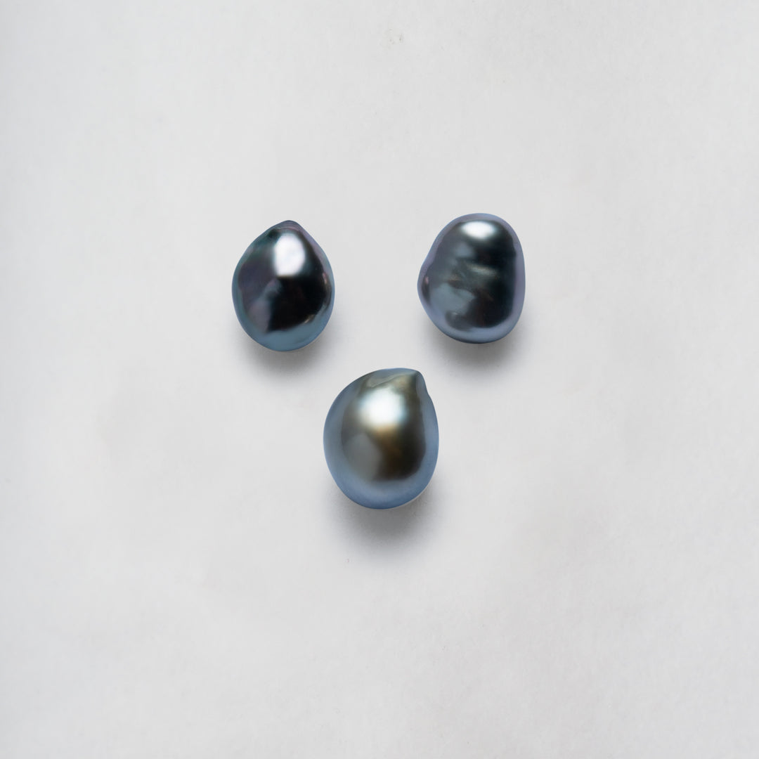 18K Diamond Tahitian Keshi Pearl Earrings KE00117 - PEARLY LUSTRE