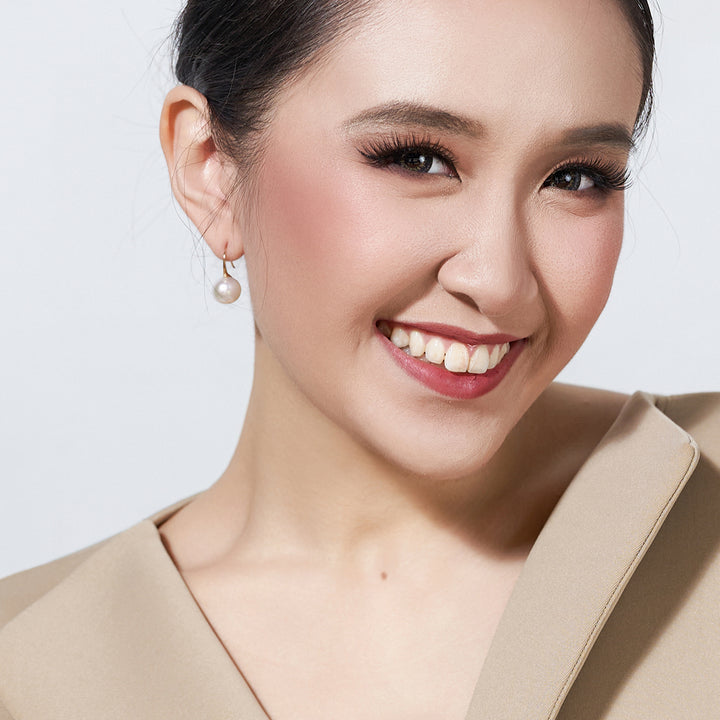 18K Solid Gold Elegant Freshwater Pearl Earrings KE00063 - PEARLY LUSTRE