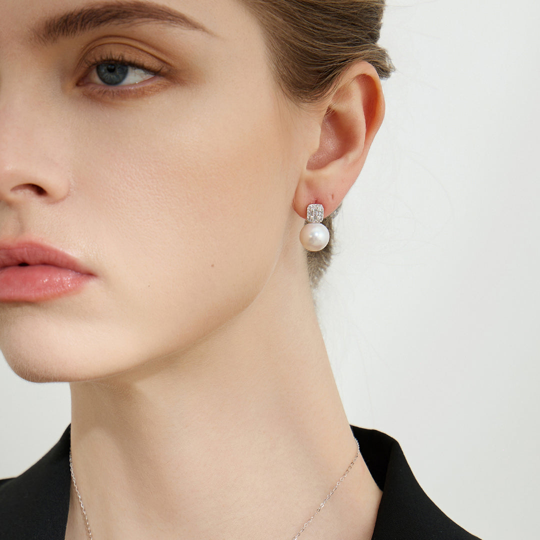 18K Solid Gold Hanadama Akoya Pearl Earrings KE00223 - PEARLY LUSTRE