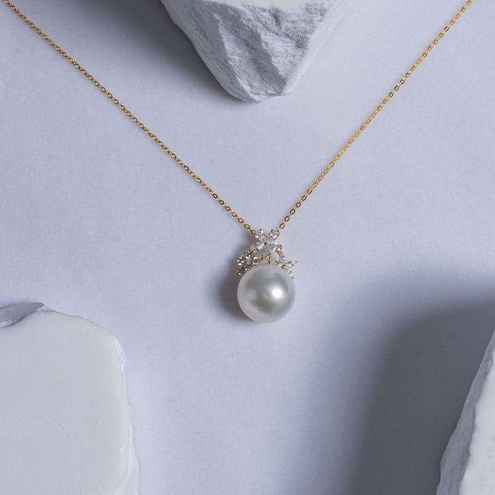 18K Solid Gold Saltwater Pearl Necklace KN00104 - PEARLY LUSTRE