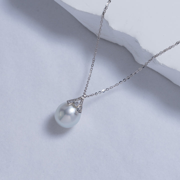 18K Solid Gold Saltwater Pearl Necklace KN00111 - PEARLY LUSTRE