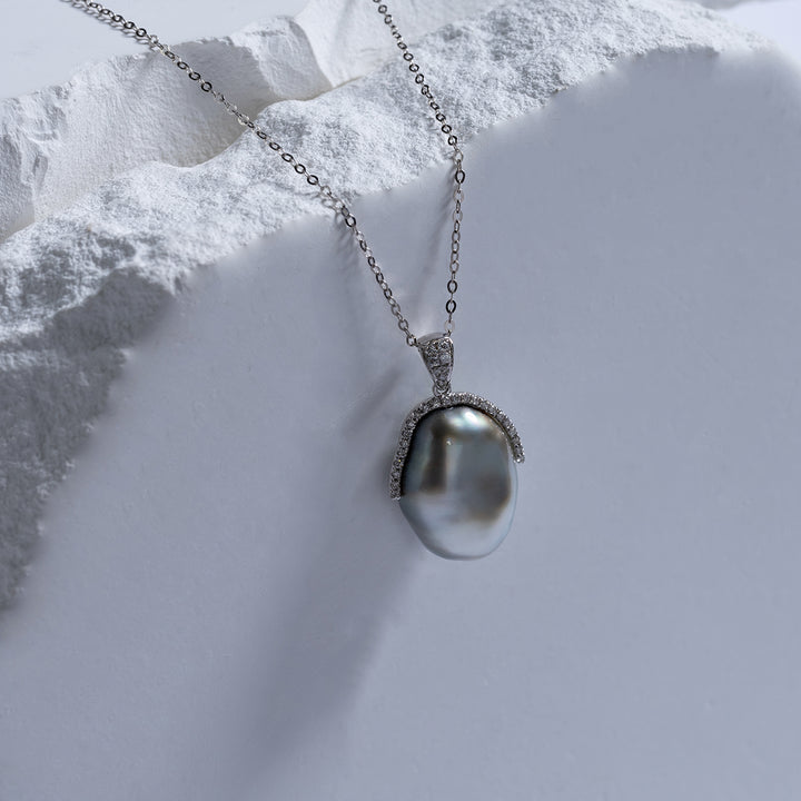 18k Solid Gold Diamond Tahitian Keshi Pearl Necklace KN00143 - PEARLY LUSTRE