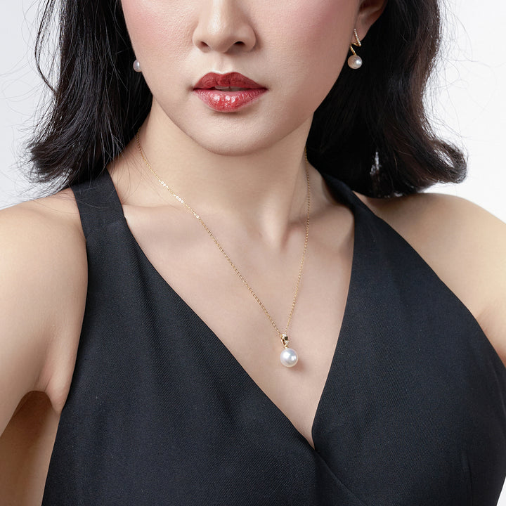 18K Solid Gold Diamond Saltwater Pearl Necklace KN00198 - PEARLY LUSTRE