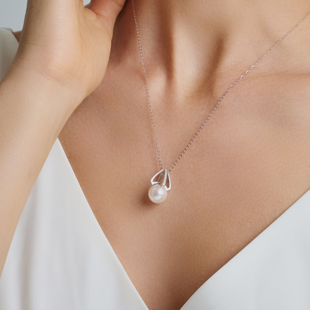 18K Solid Gold Diamond Australian White Saltwater Pearl Necklace KN00239 - PEARLY LUSTRE