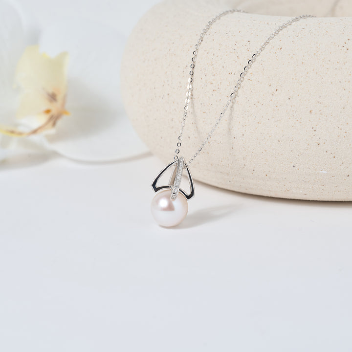 18K Solid Gold Diamond Australian White Saltwater Pearl Necklace KN00239 - PEARLY LUSTRE