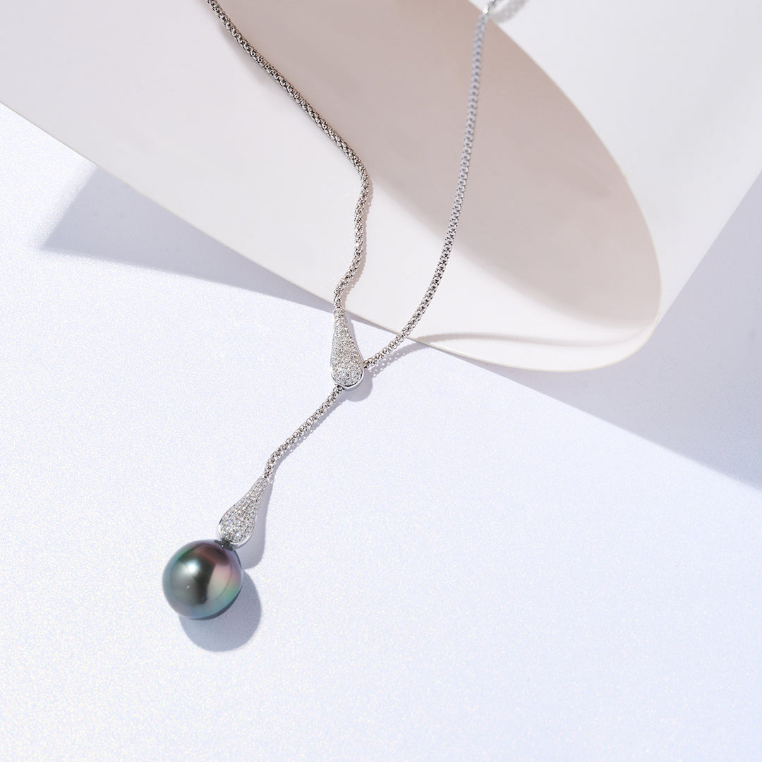 18k Solid Gold Diamond Tahitian Pearl Necklace KN00281 - PEARLY LUSTRE
