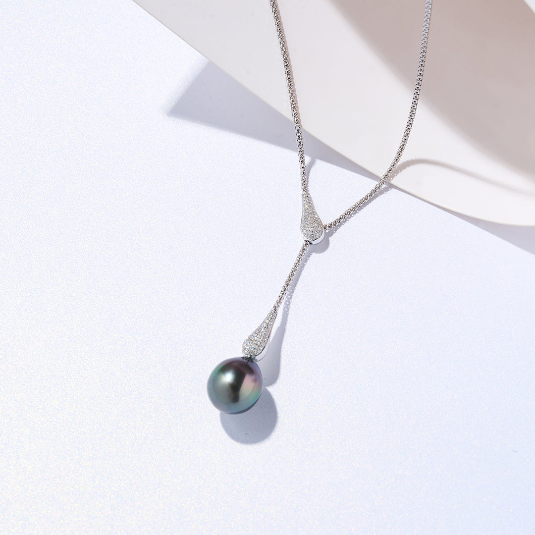 18k Solid Gold Diamond Tahitian Pearl Necklace KN00281 - PEARLY LUSTRE