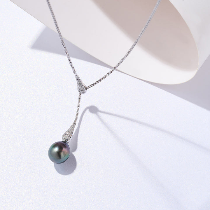 18k Solid Gold Diamond Tahitian Pearl Necklace KN00281 - PEARLY LUSTRE