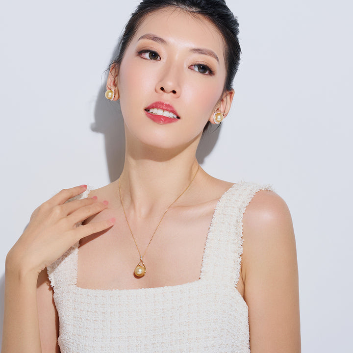 18K Solid Gold South Sea Golden Pearl Necklace KN00306 - PEARLY LUSTRE