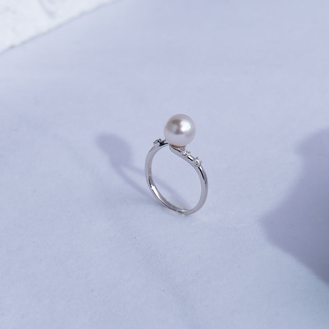 18K Diamond Akoya Pearl Ring KR00050 - PEARLY LUSTRE