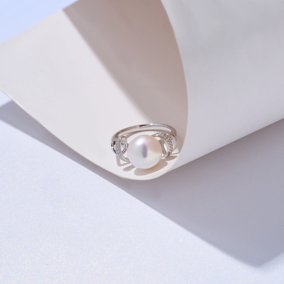 18K Diamond Akoya Pearl Ring KR00126 | LOVE - PEARLY LUSTRE