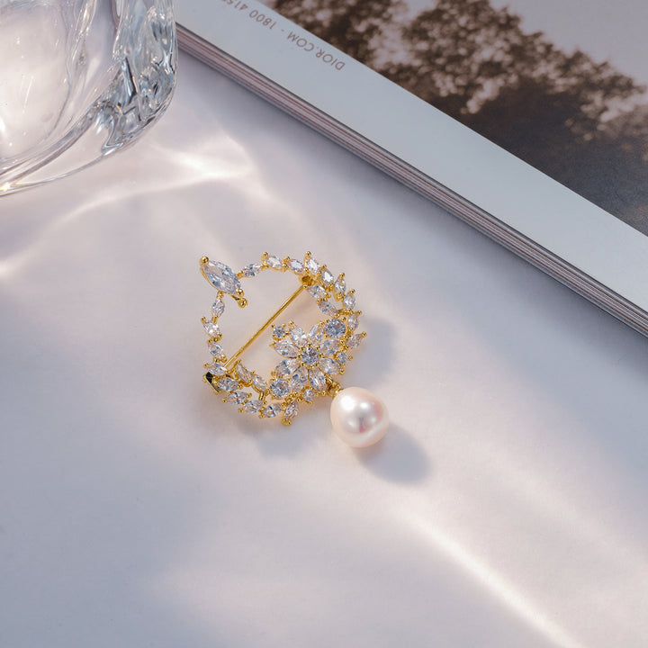 Elegant Freshwater Pearl Brooch WC00037 | GARDENS - PEARLY LUSTRE