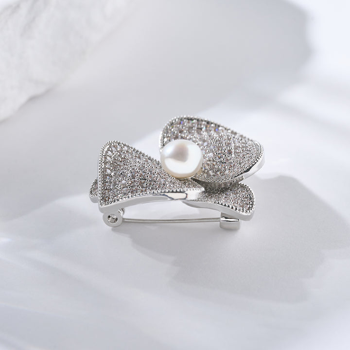 Elegant Freshwater Pearl Brooch WC00073 | ORCHID - PEARLY LUSTRE