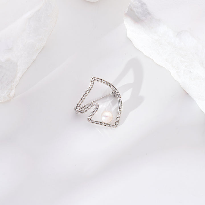 Top Grade Freshwater Pearl Brooch WC00087 | HORSE - PEARLY LUSTRE
