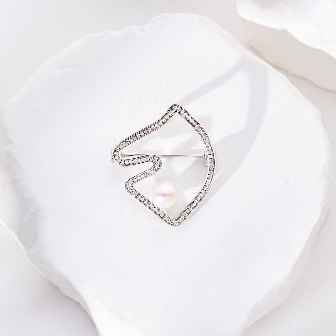Top Grade Freshwater Pearl Brooch WC00087 | HORSE - PEARLY LUSTRE
