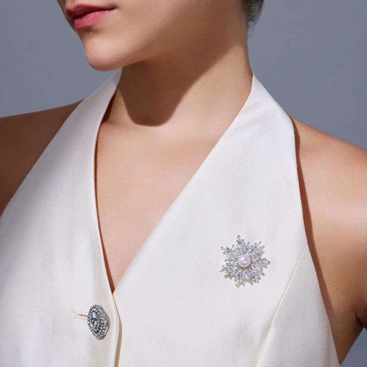 Elegant Freshwater Pearl Brooch WC00091 - PEARLY LUSTRE