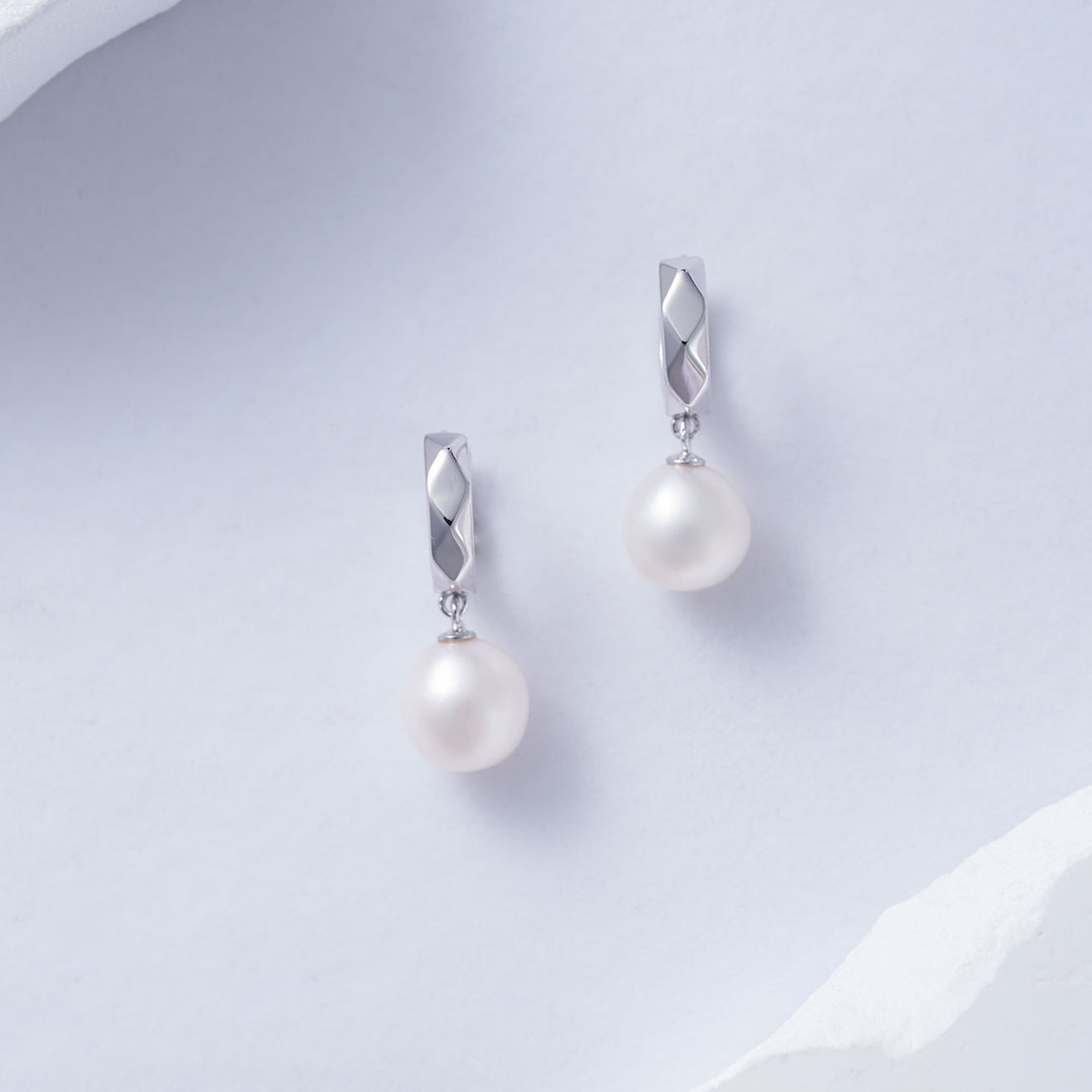 New Yorker Freshwater Pearl Earrings WE00350 - PEARLY LUSTRE