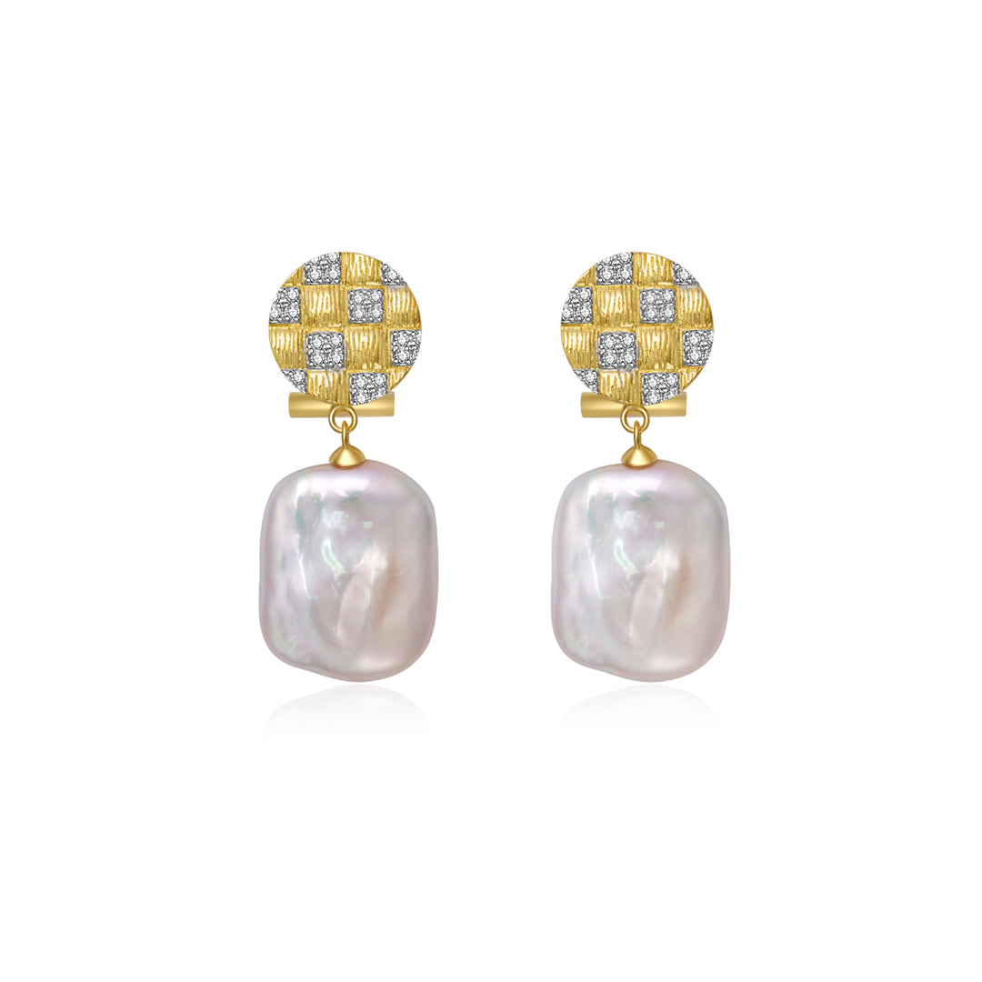 New Yorker Freshwater Pearl Earrings WE00612 - PEARLY LUSTRE