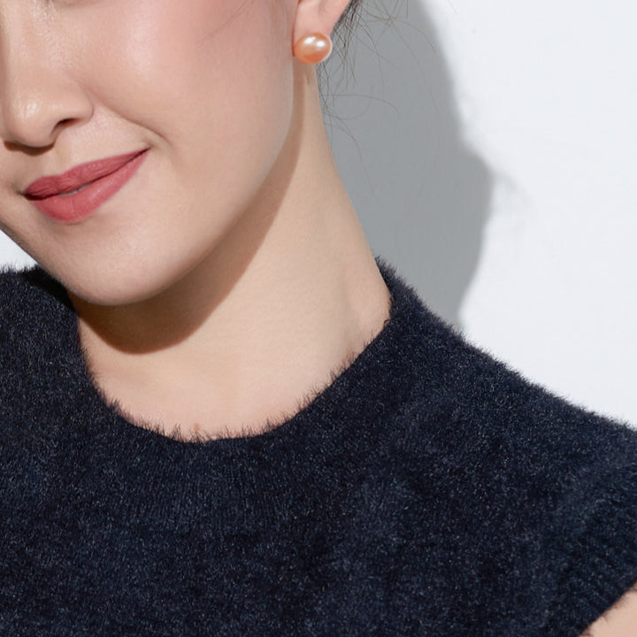Top Lustre Button Pearl Stud Earrings WE00672 - PEARLY LUSTRE