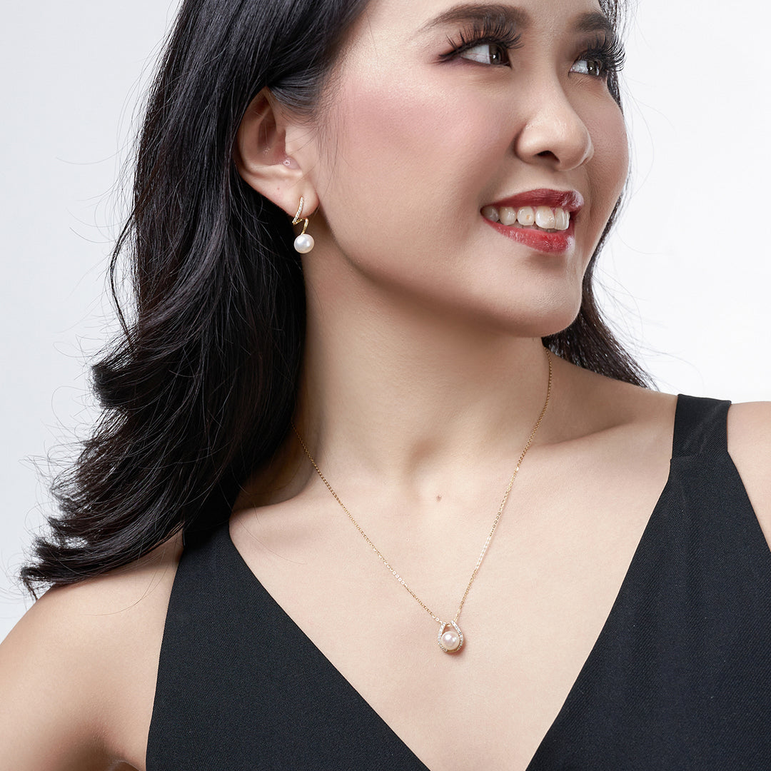 18K Solid Gold Diamond Hanadama Akoya Pearl Necklace KN00201 - PEARLY LUSTRE