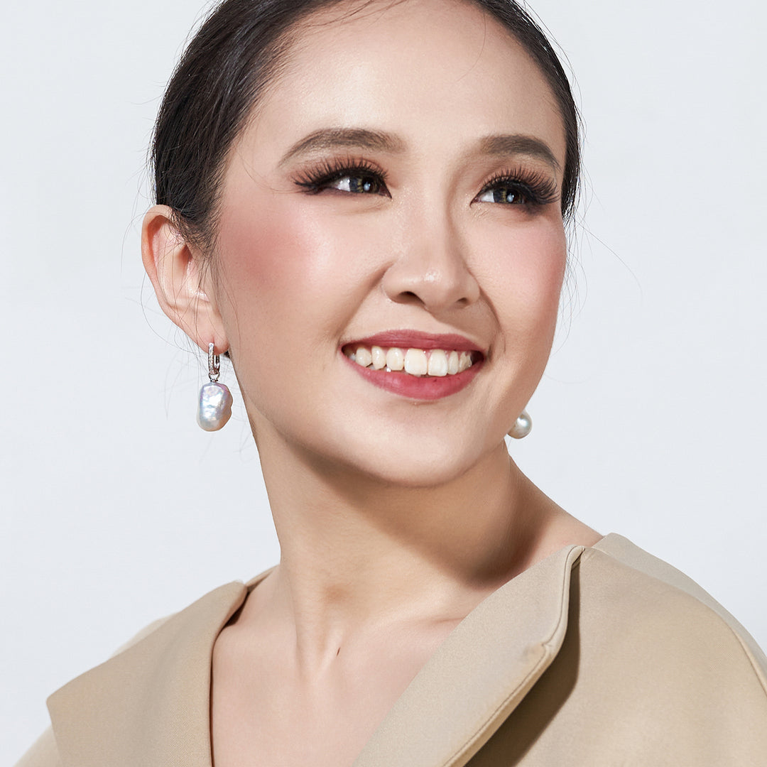 New Yorker Freshwater Baroque Pearl Earrings WE00709 - PEARLY LUSTRE