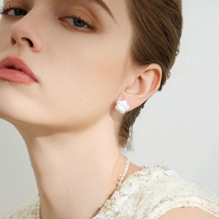 Freshwater Baroque Pearl Stud Earrings WE00813 | CLOUD - PEARLY LUSTRE