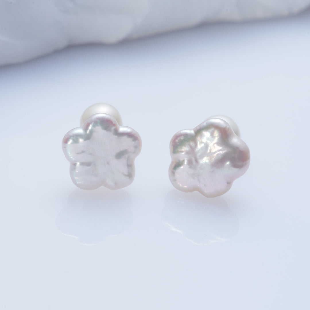 Freshwater Baroque Pearl Stud Earrings WE00813 | CLOUD - PEARLY LUSTRE