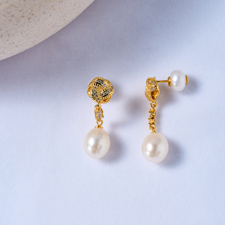 Asian Civilisations Museum Elegant Freshwater Pearl Earrings WE00845 | ACM Collection - PEARLY LUSTRE
