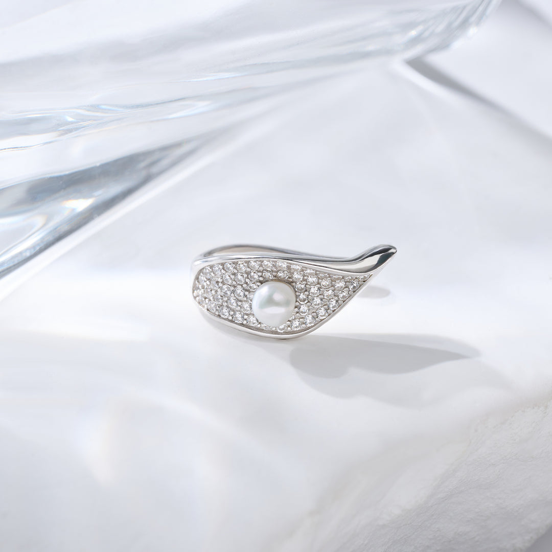Top grade Freshwater Pearl Earring Cuff WE00872 - PEARLY LUSTRE