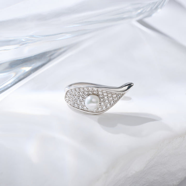 Top grade Freshwater Pearl Earring Cuff WE00872 - PEARLY LUSTRE