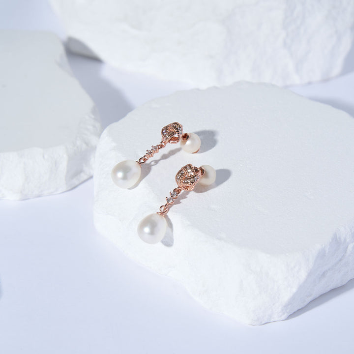 Asian Civilisations Museum Elegant Freshwater Pearl Earrings WE00878 | ACM Collection - PEARLY LUSTRE