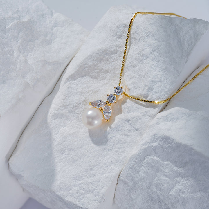 Elegant Freshwater Pearl Necklace WN00548 - PEARLY LUSTRE