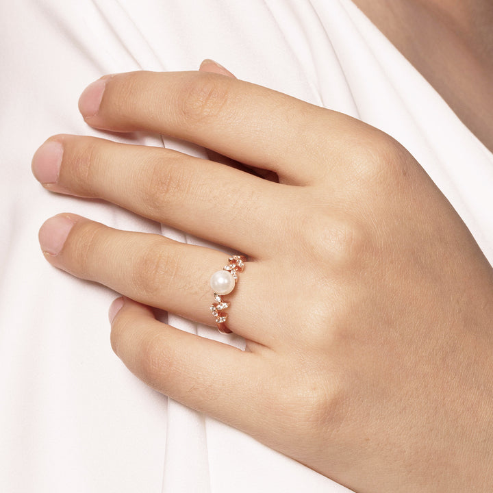 Elegant Freshwater Pearl Ring WR00205 - PEARLY LUSTRE
