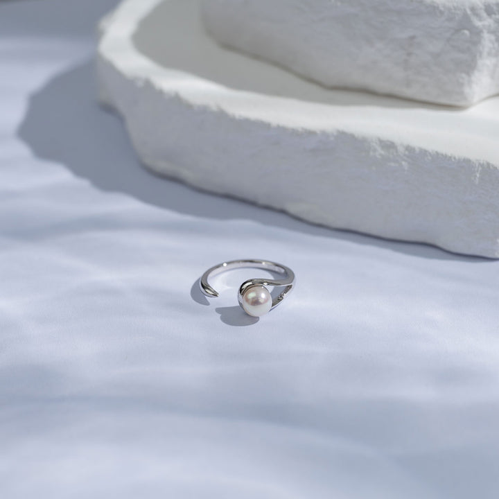 Top Grade Freshwater Pearl Ring WR00213 | FLUID - PEARLY LUSTRE
