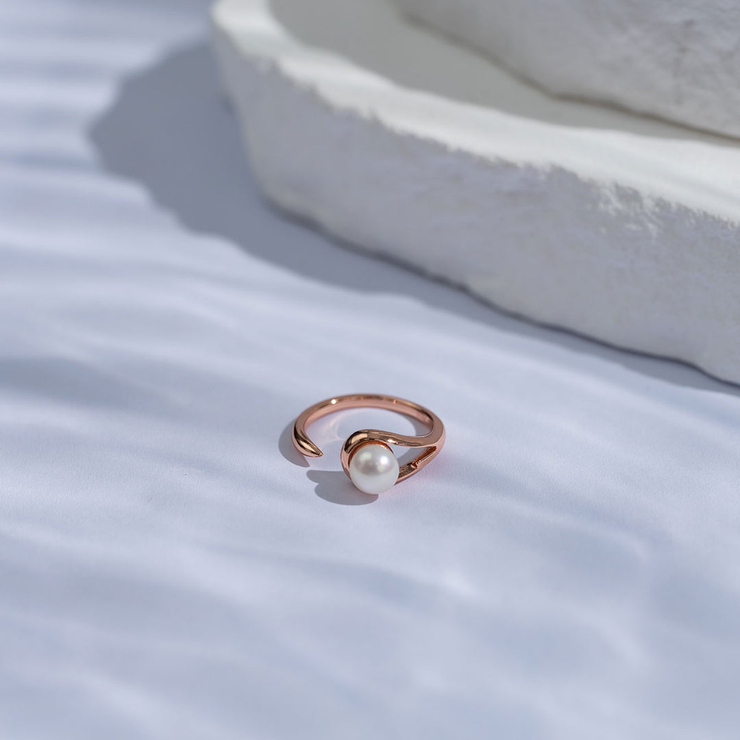 Top Grade Freshwater Pearl Ring WR00219 | FLUID - PEARLY LUSTRE