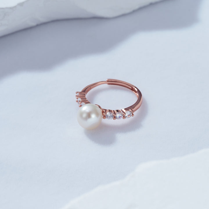 New Yorker Freshwater Pearl Ring WR00257 - PEARLY LUSTRE