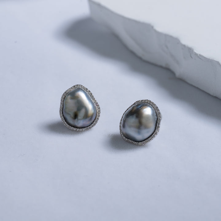 18K Diamond Tahitian Keshi Pearl Earrings KE00117 - PEARLY LUSTRE