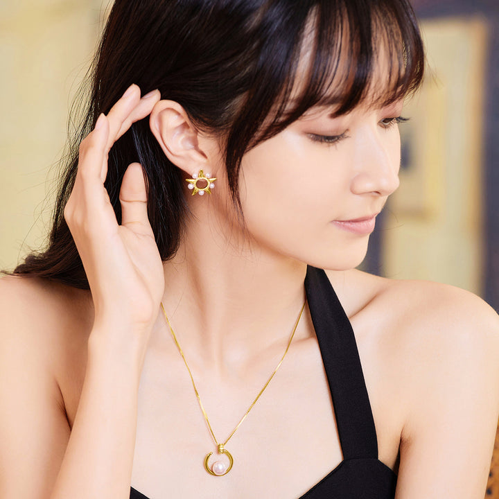 Asian Civilisations Museum Freshwater Pearl Earrings WE00224 | ACM Collection - PEARLY LUSTRE