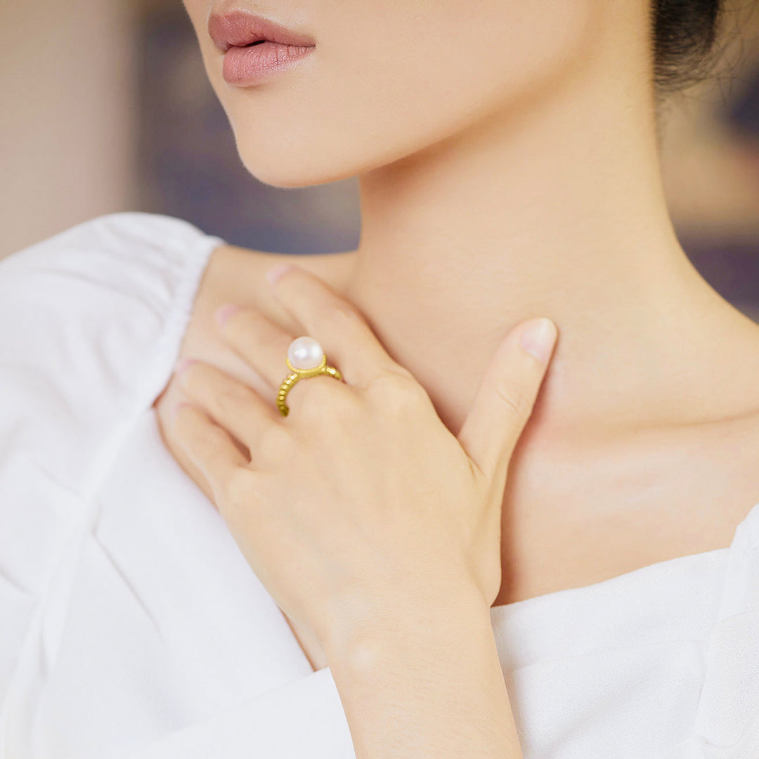 Asian Civilisations Museum Freshwater Pearl Ring WR00095 | ACM Collection - PEARLY LUSTRE