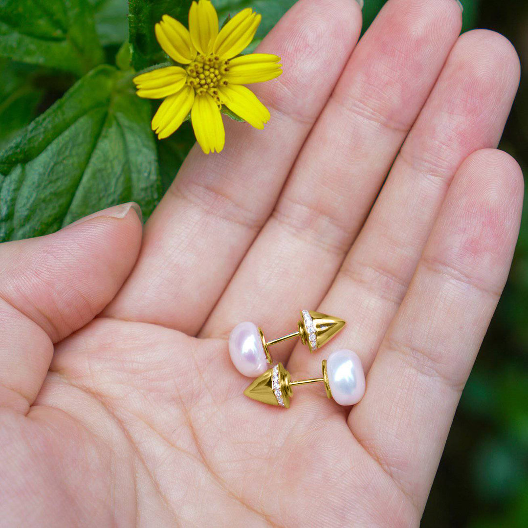 Asian Civilisations Museum Freshwater Pearl Earrings WE00365 | New Yorker Collection - PEARLY LUSTRE
