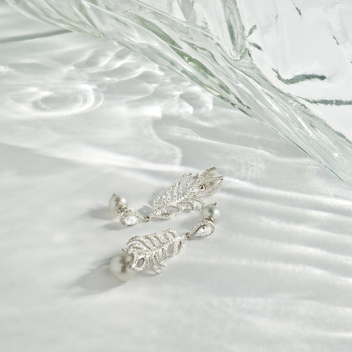 New Yorker Freshwater Pearl Earrings WE00389 | Wedding Series - PEARLY LUSTRE