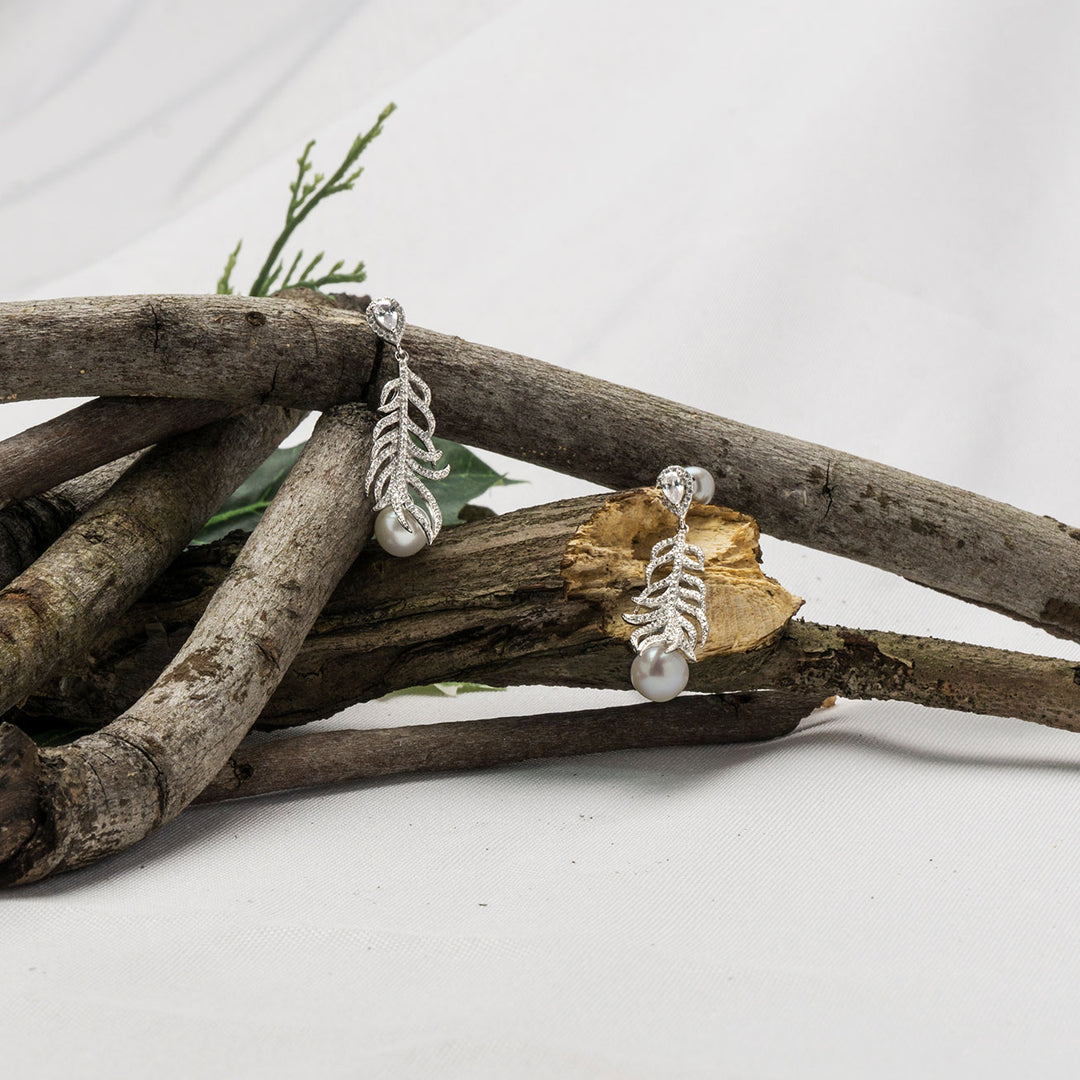 New Yorker Freshwater Pearl Earrings WE00389 | Wedding Series - PEARLY LUSTRE