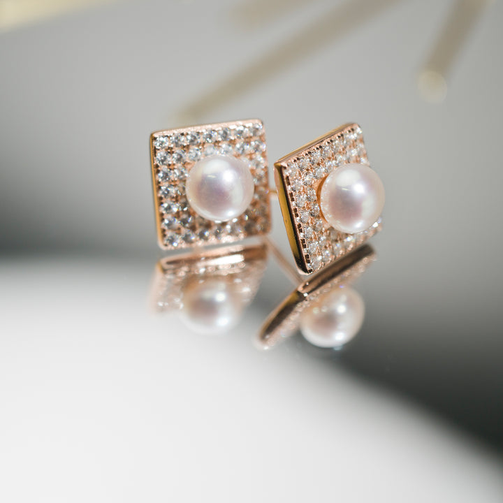 Grand Prix Season Singapore Formula One Freshwater Pearl Earrings WE00453 | New Yorker - PEARLY LUSTRE