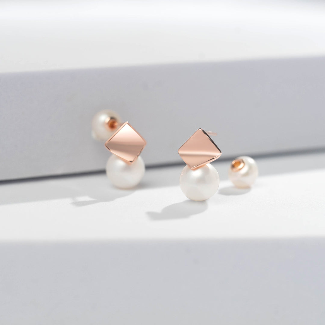 New Yorker Freshwater Pearl Earrings WE00517 - PEARLY LUSTRE