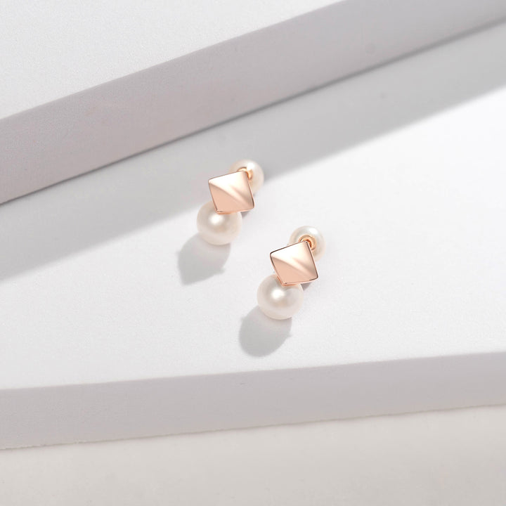 New Yorker Freshwater Pearl Earrings WE00517 - PEARLY LUSTRE